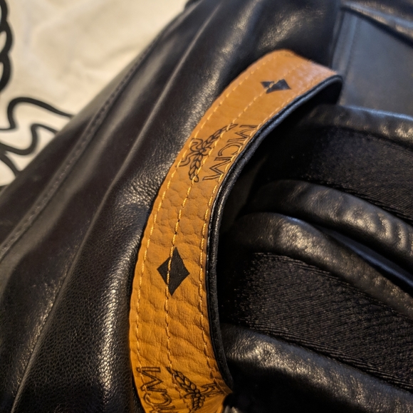 MCM Killian Medium Leather Logo Backpack - Picture 10 of 11